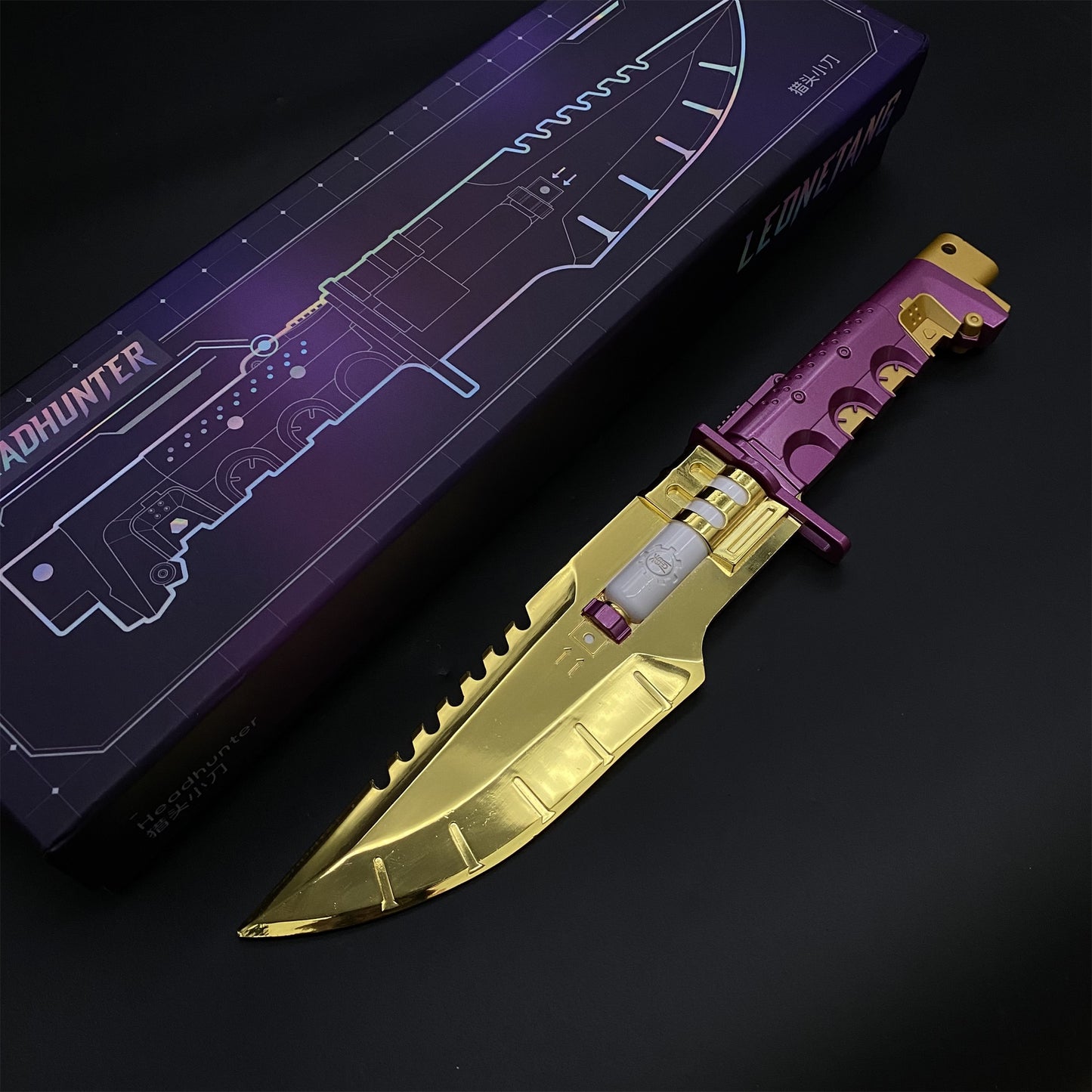 IRL Cyberpunk Headhunter Metal Replica