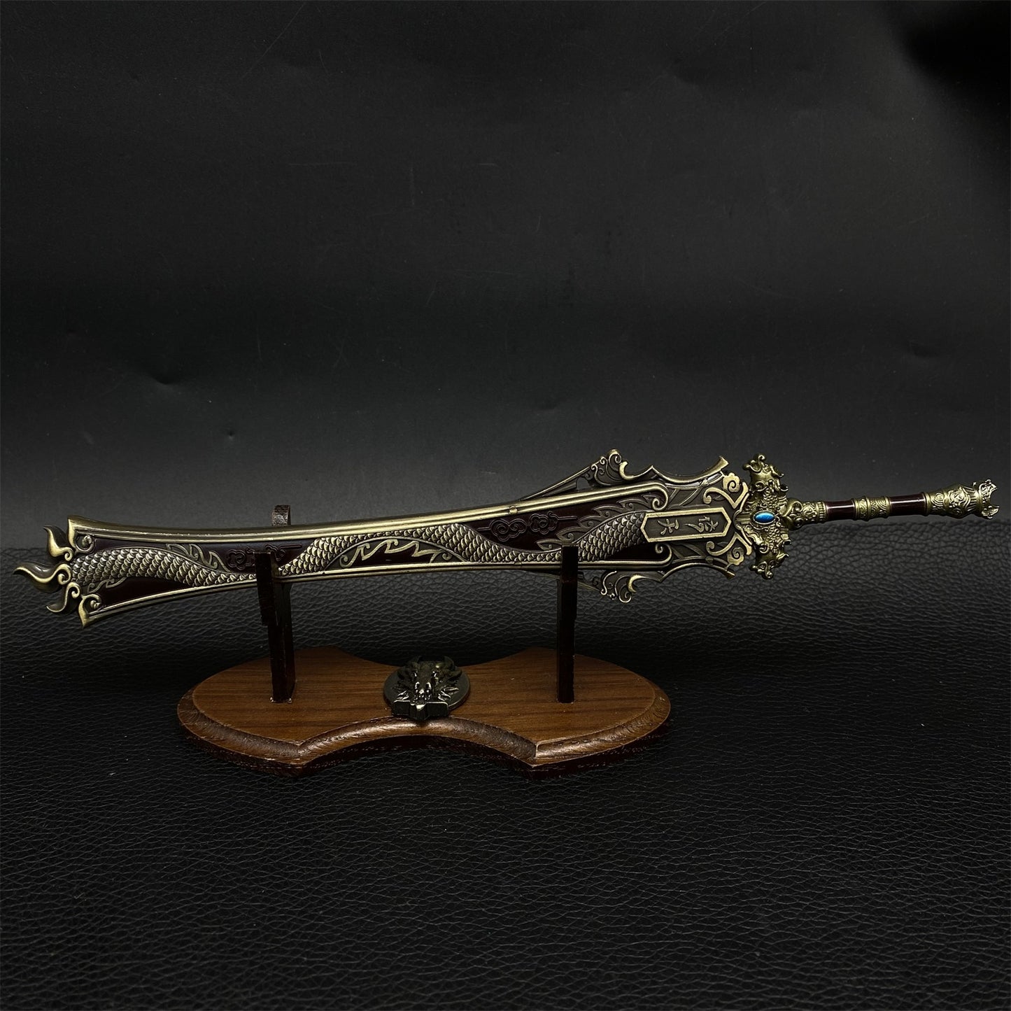 Heaven Sword And Dragon Saber Metal Miniature