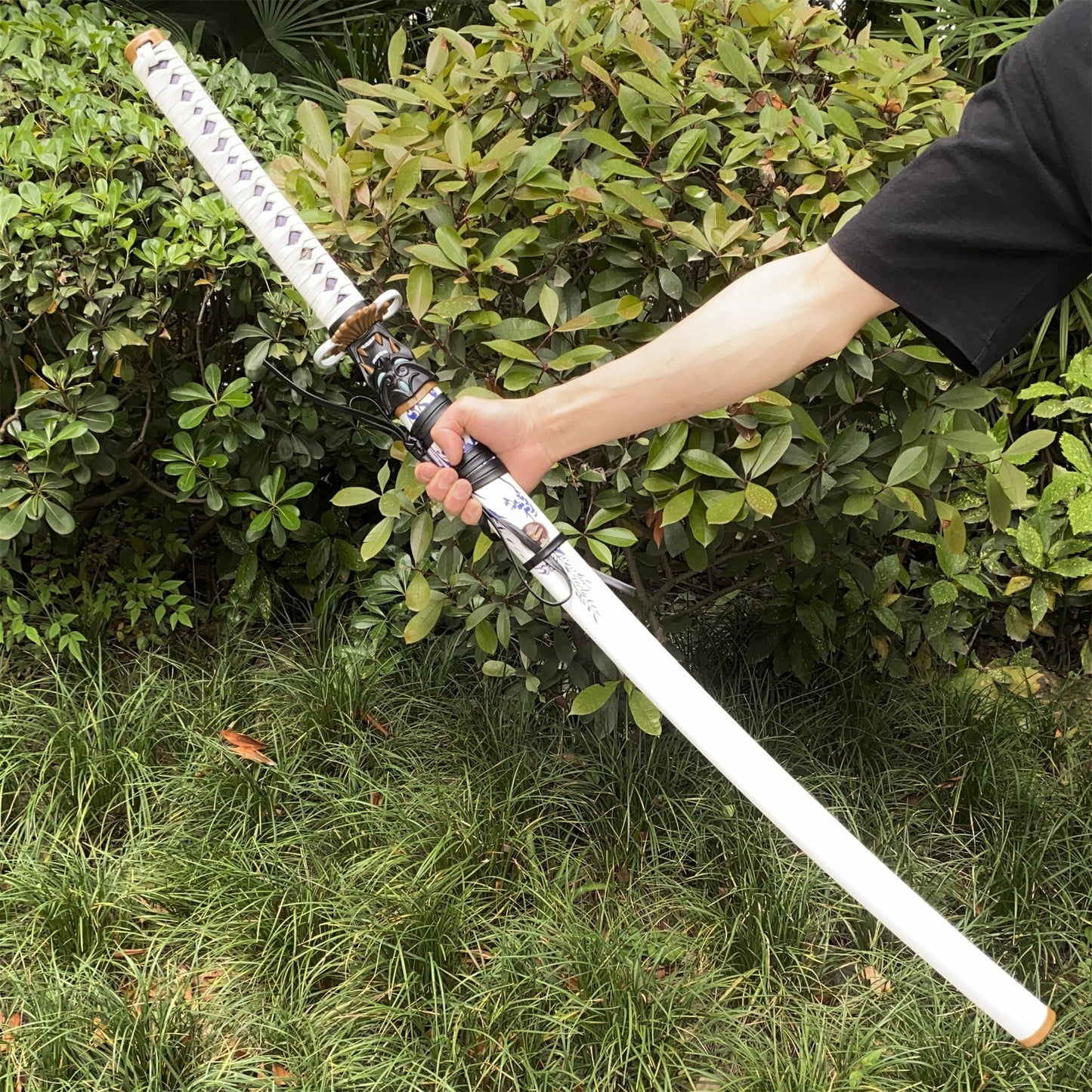 Life-size Onimaru Kunitsuna Katana Replica