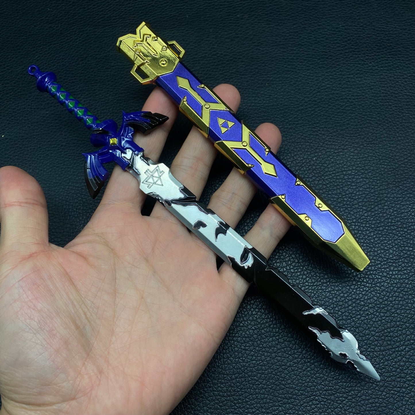 Metal Link Weapon Miniature USA Stock