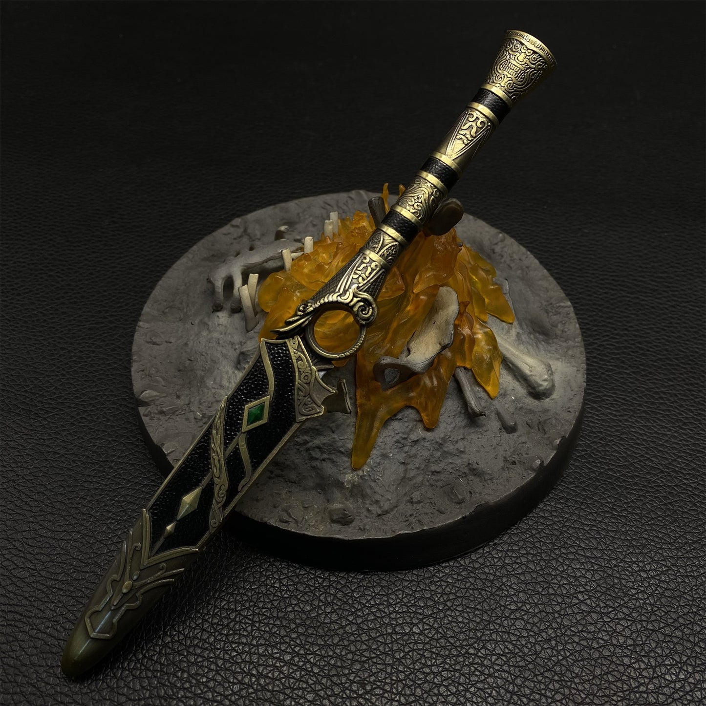 Dark River Inch Finger Sword Metal Replica