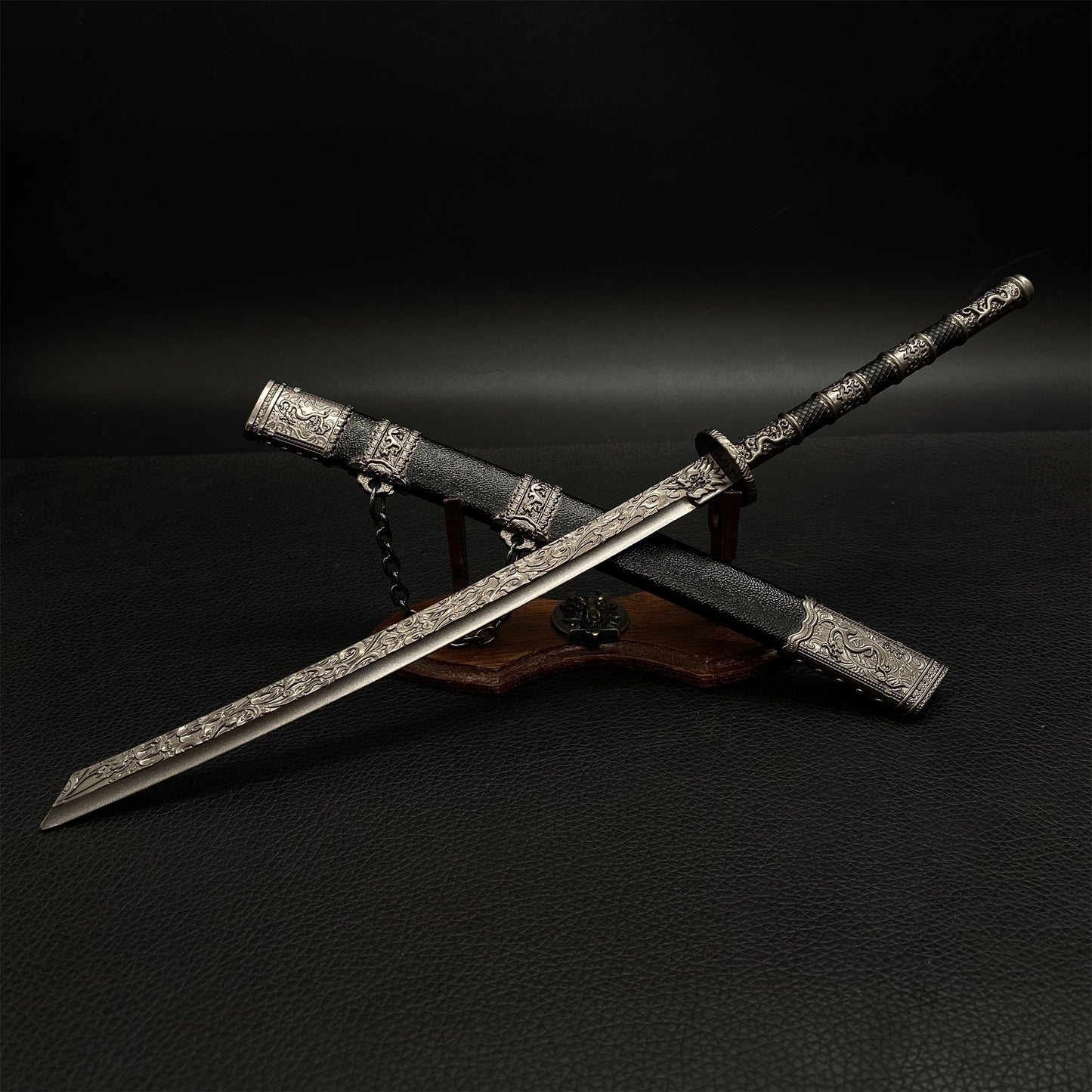 Ancient Chinese Kangxi Emperor's Sword 11.8 '' Metal Replica