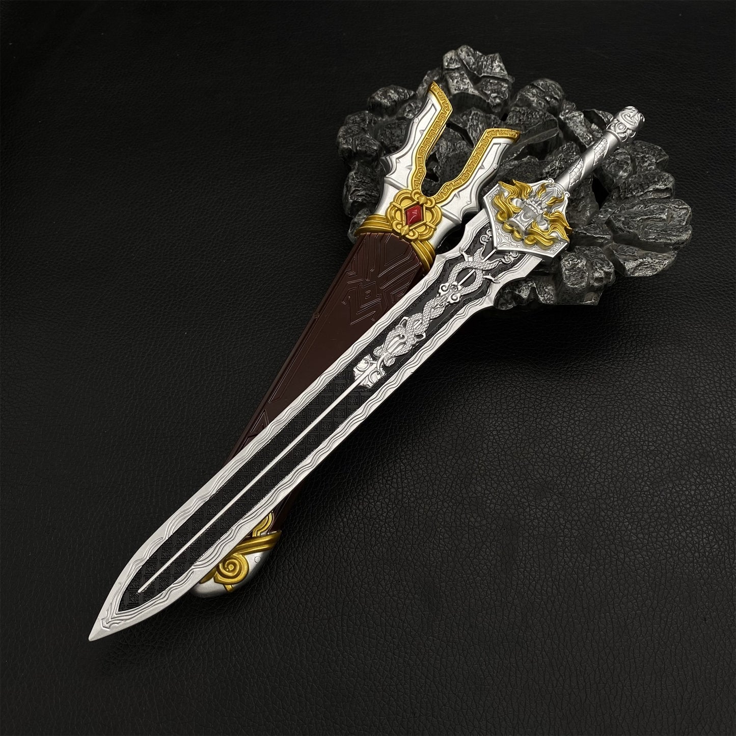 Ancient Cold Weapon Legionband Sword Metal Replica
