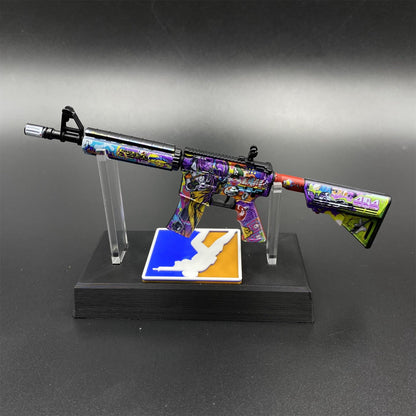 CS2 Game Peripheral - Metal Tiny M4A4 In Living Color Gun Replica Game Prop Collectible