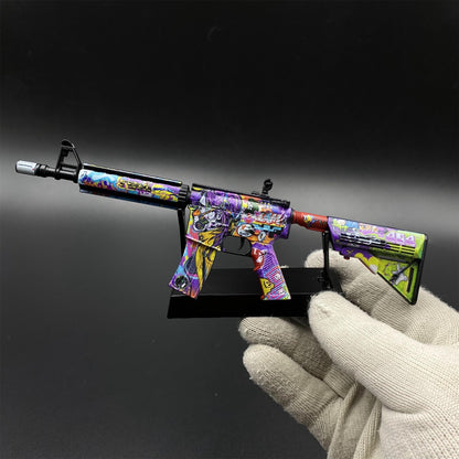 CS2 Game Peripheral - Metal Tiny M4A4 In Living Color Gun Replica Game Prop Collectible