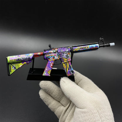 CS2 Hot Game Skin - M4A4 Gun Mini Metal Replica For Collectible