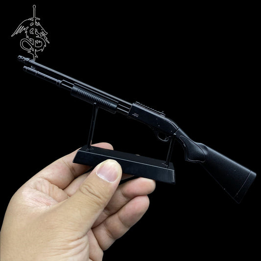 1:5 Arena Breakout Metal Tiny M870 Shotgun Miniature