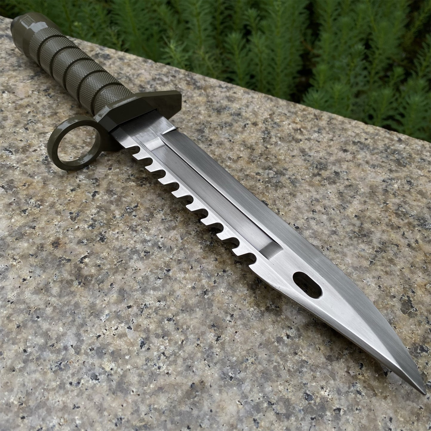 Re4 M9 Dagger Metal Replica