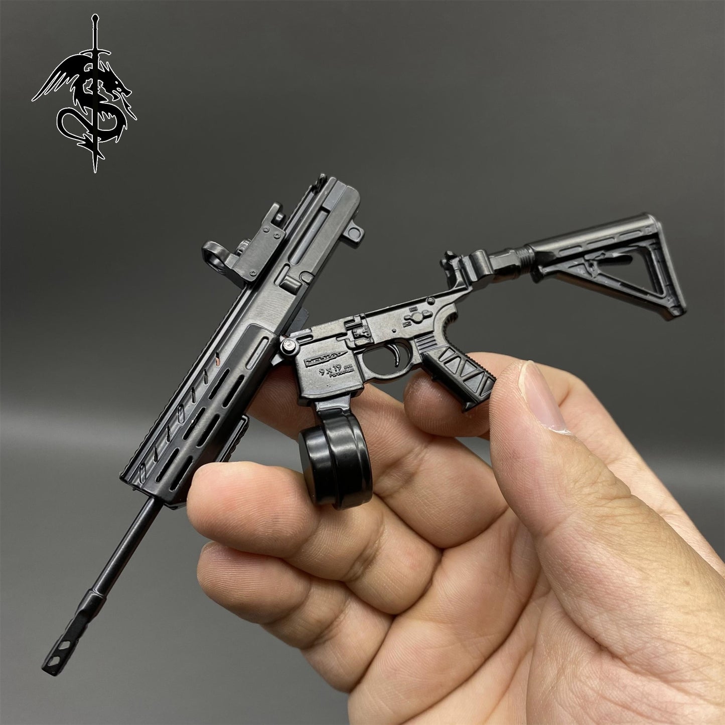 1:6 Arena Breakout Metal Tiny MPX SMG Miniature