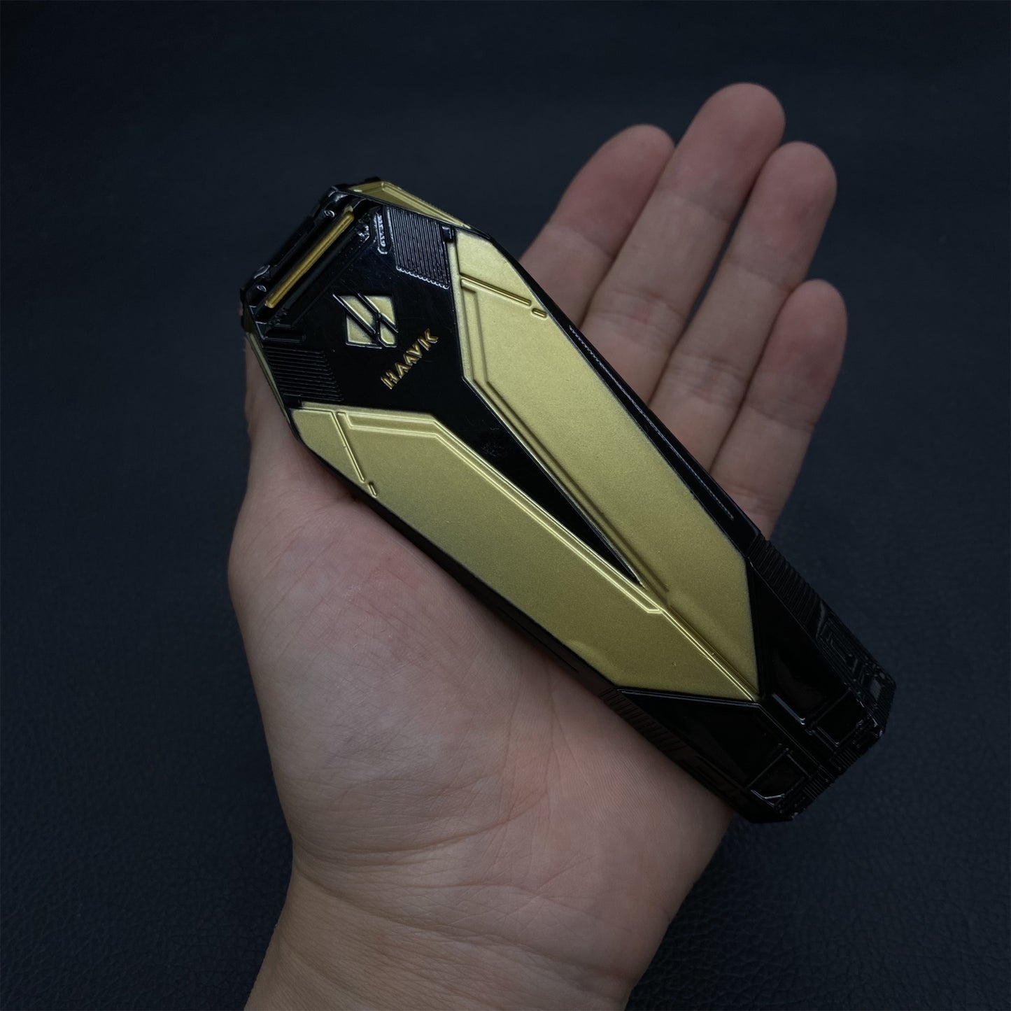 Metal 3D Mandel Brick Replica