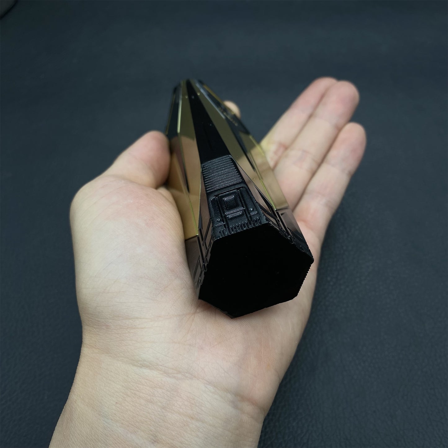 Metal 3D Mandel Brick Replica