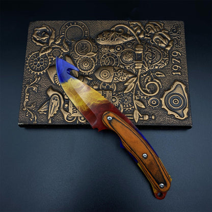 420 Steel CS2 Fire Gradient Knife Collectible Model Outdoor Camping Knife