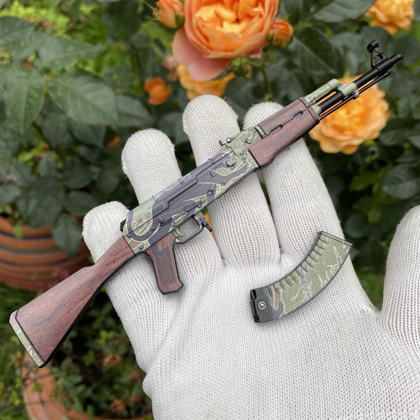 Tiny AK-47 Jaguar Miniature Metal CSGO Fan Art For Display
