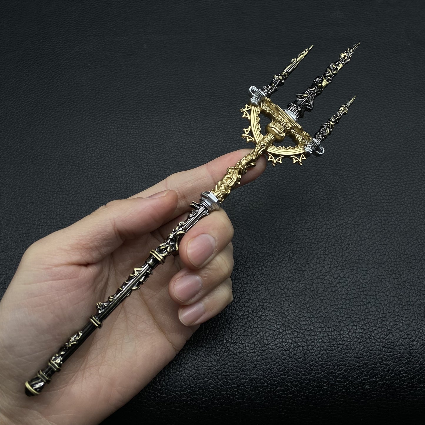 ER Mohgwyn's Sacred Spear Metal Miniature 22CM/8.7"