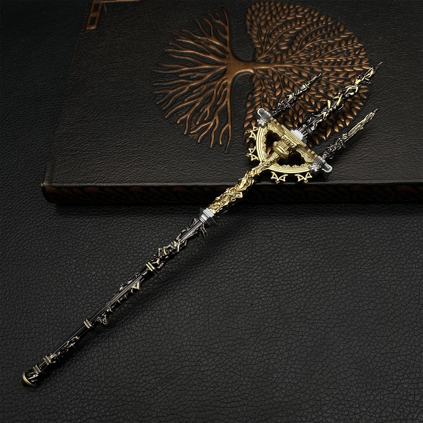 ER Mohgwyn's Sacred Spear Metal Miniature 22CM/8.7"