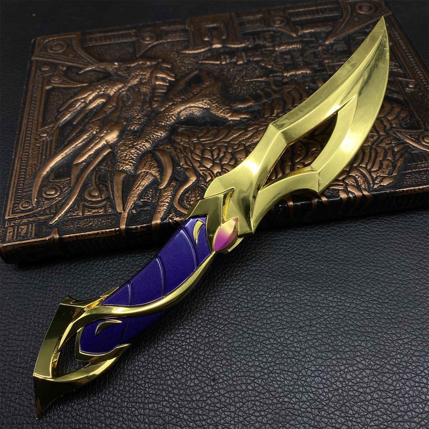 Val Mystbloom Fanblade Metal Miniature Replica