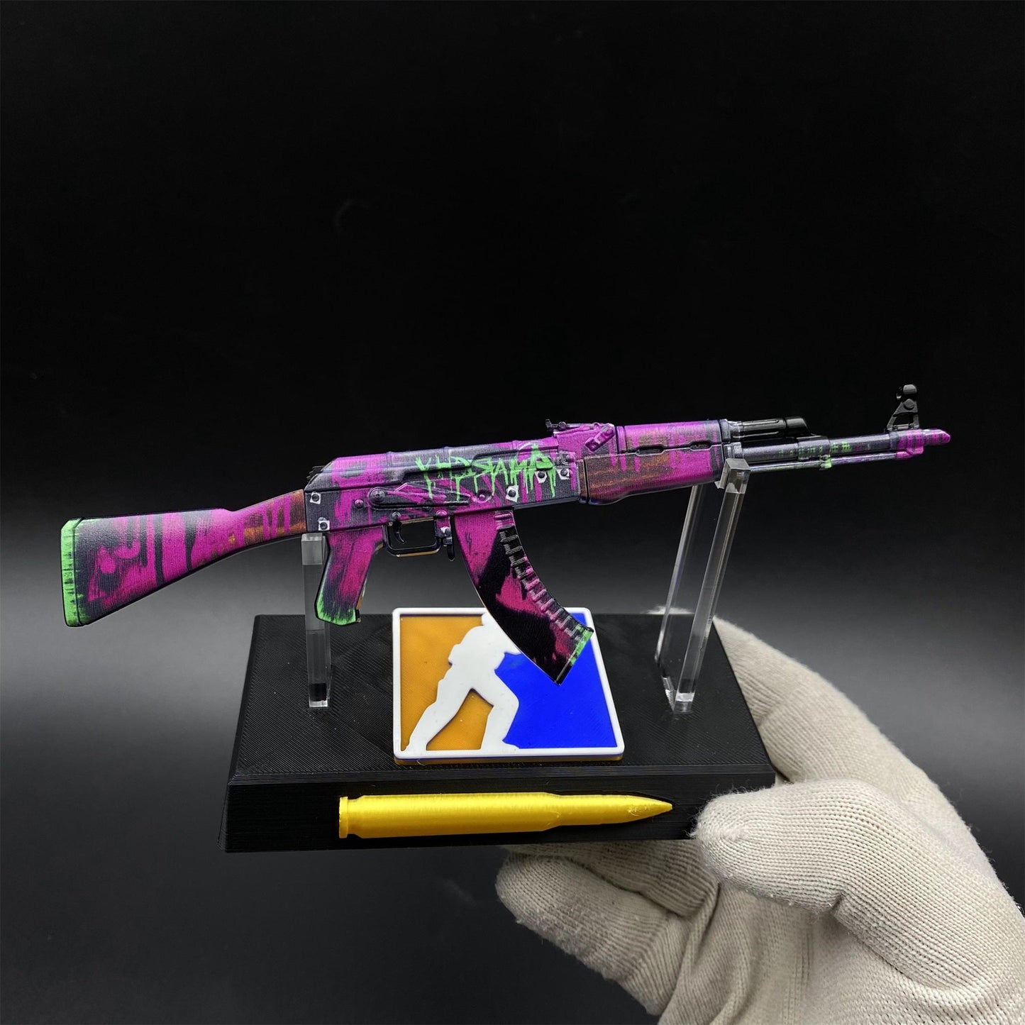Hot Game CS2 Tiny Gun AK47 Neon Revolution Metal Replica Game Prop Collectible