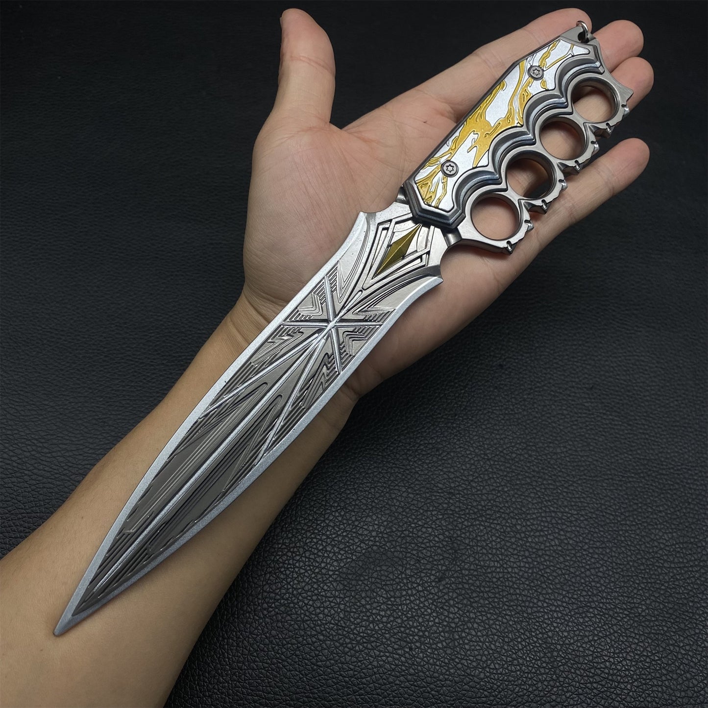 Hot Game Nightly Blade Metal Mini Replica