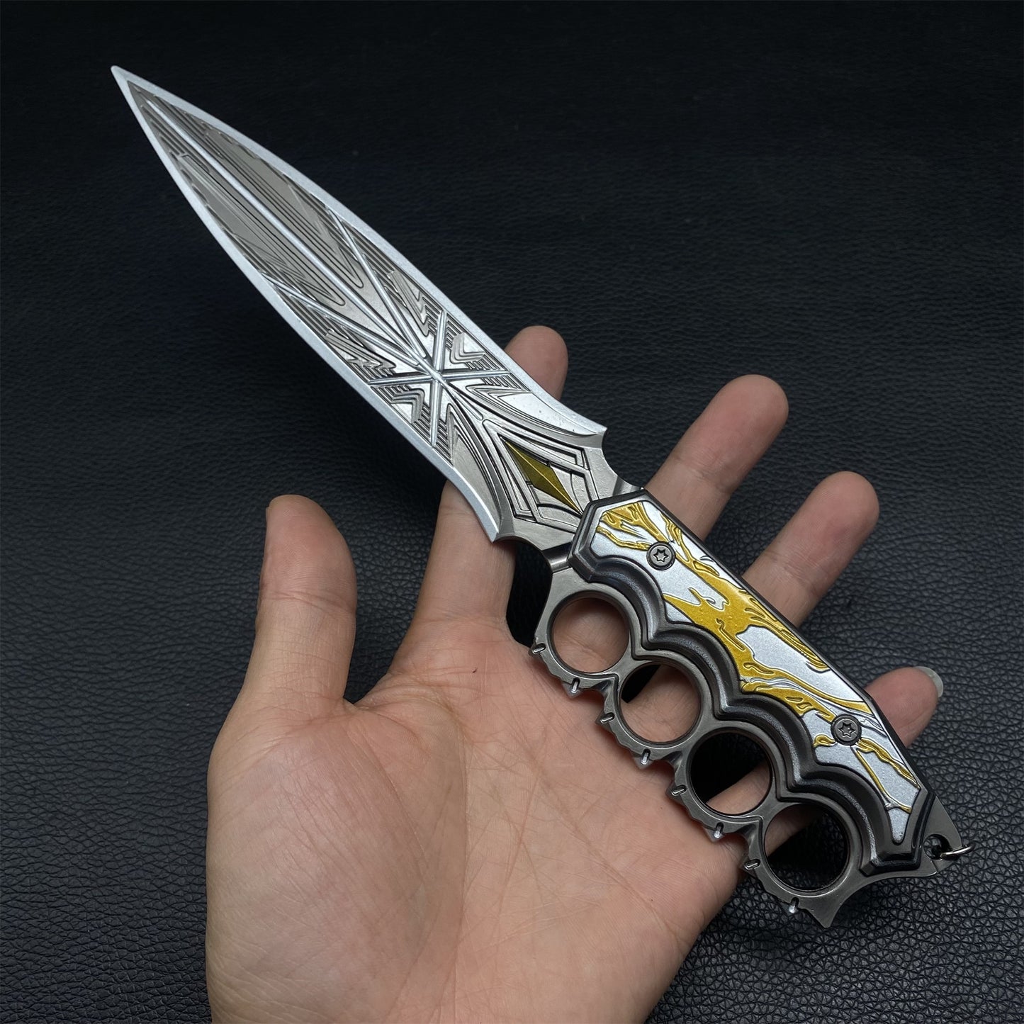 Hot Game Nightly Blade Metal Mini Replica