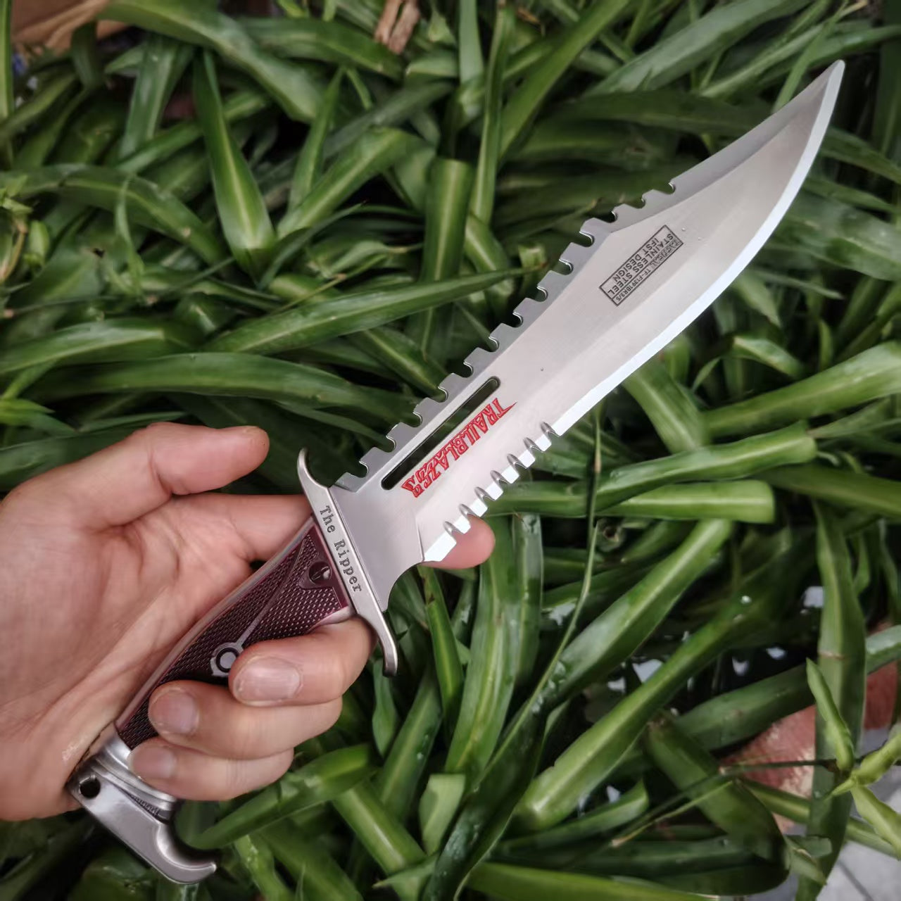 Pathfinder's Cleaver Dagger Metal Replica
