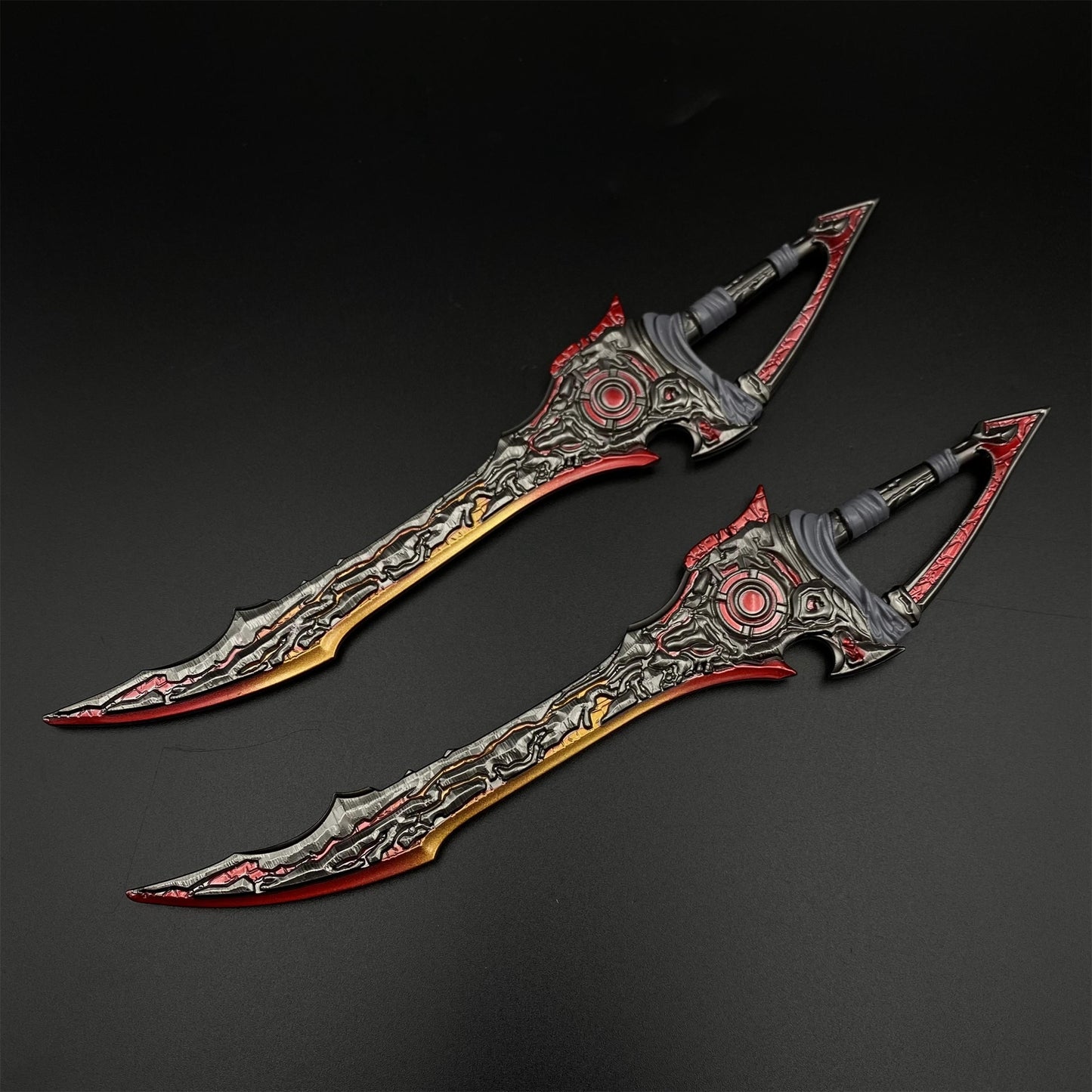 Peace Elite Lava Twin Blades Metal Miniature 22CM/8.7"