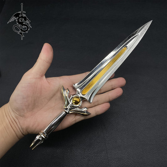 Fantasy Greatsword Mini Model, Decorative Game Sword Collectible Ornament