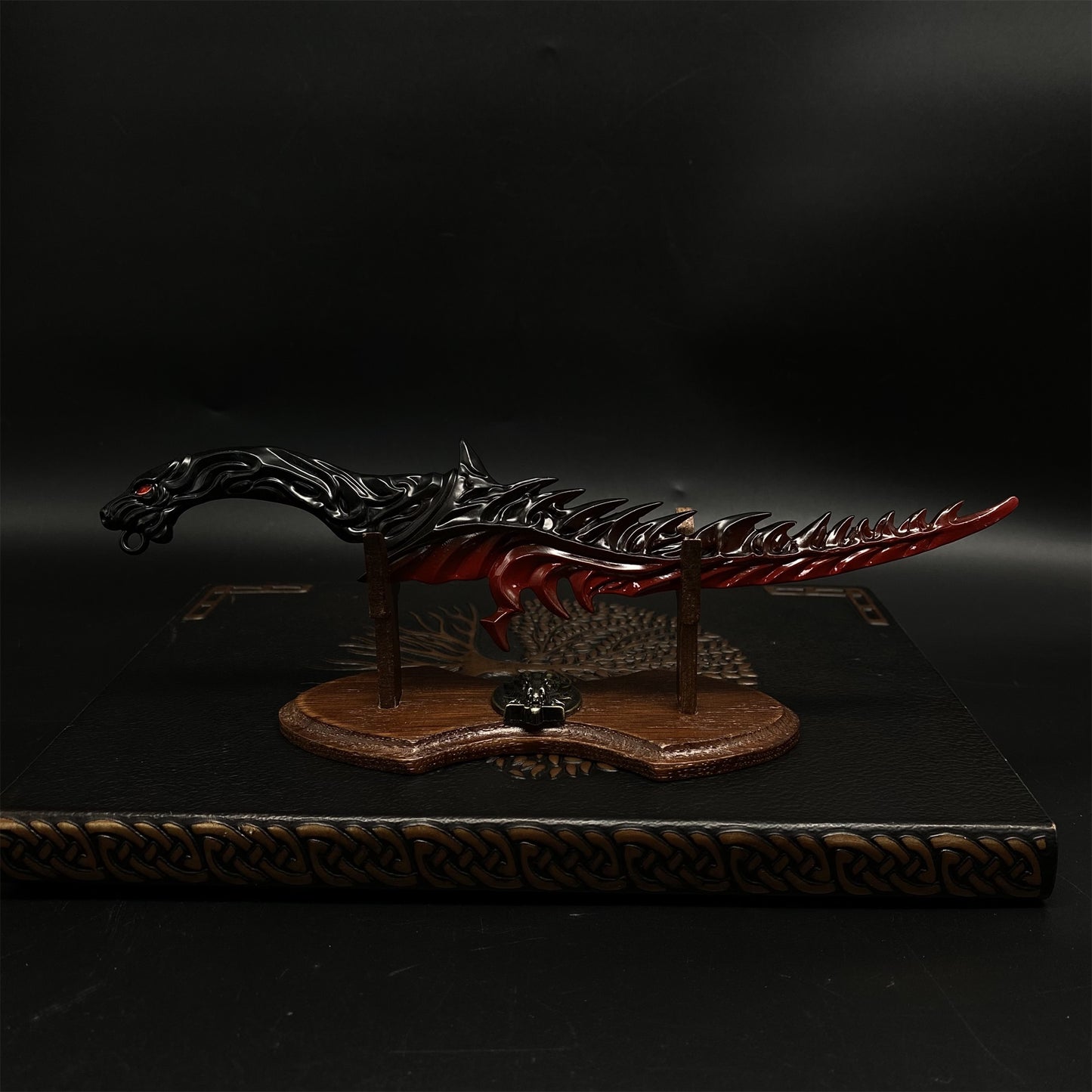 ER Reduvia Metal Miniature For Display