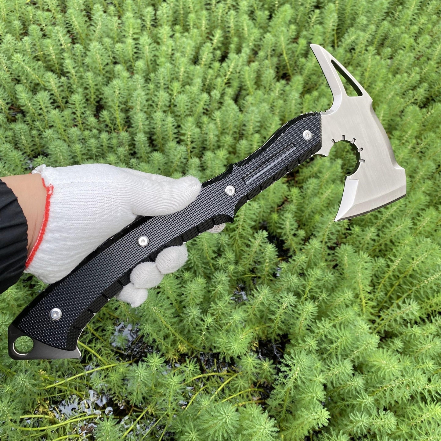 1:1 Scale Metal Re9 Leon Tactical Axe 35CM/13.8" - Blunt Blade Replica For Display