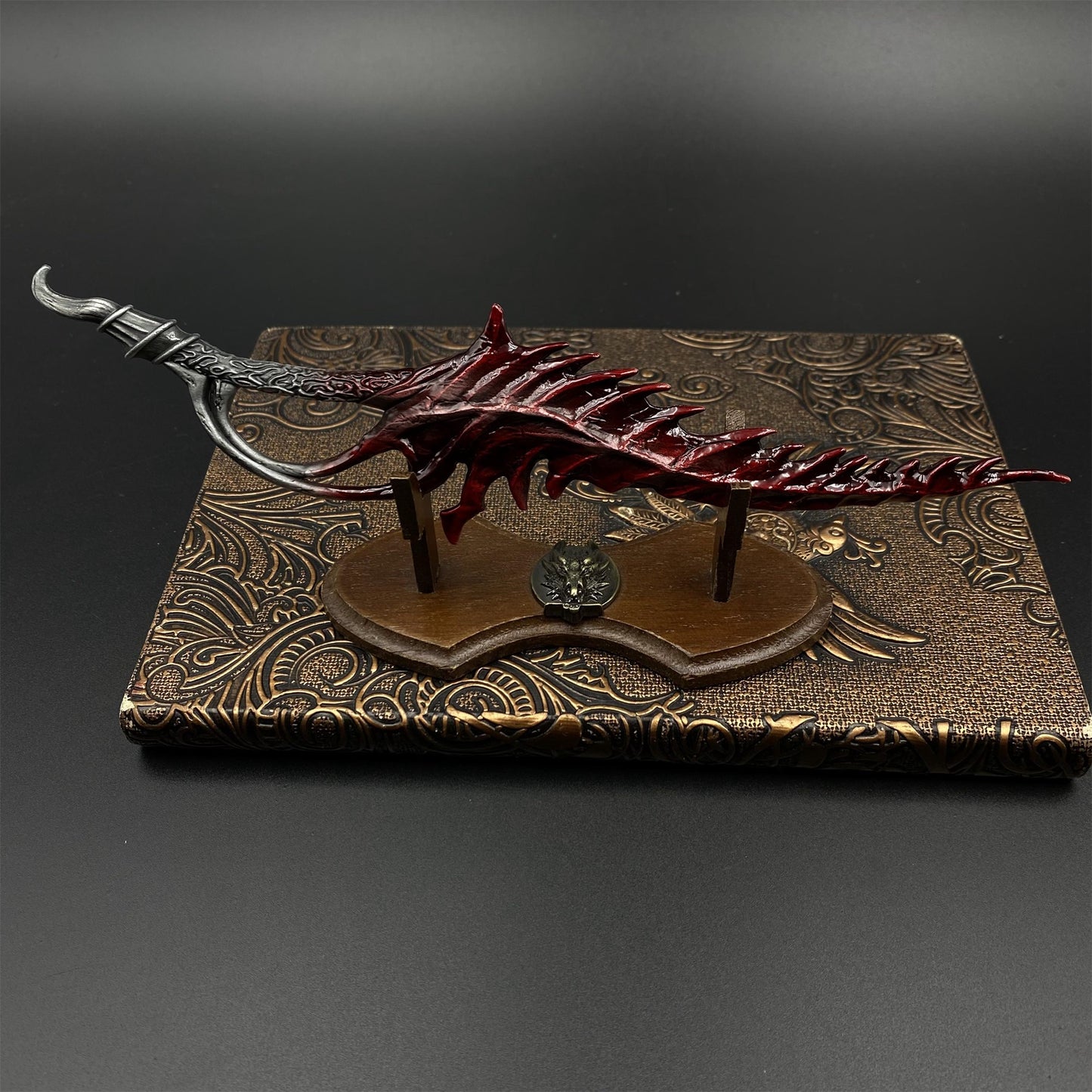 Rakshasa's Thorn" (Reverse Thorn) Miniature Metal Replica – Collectible Game Weapon Model