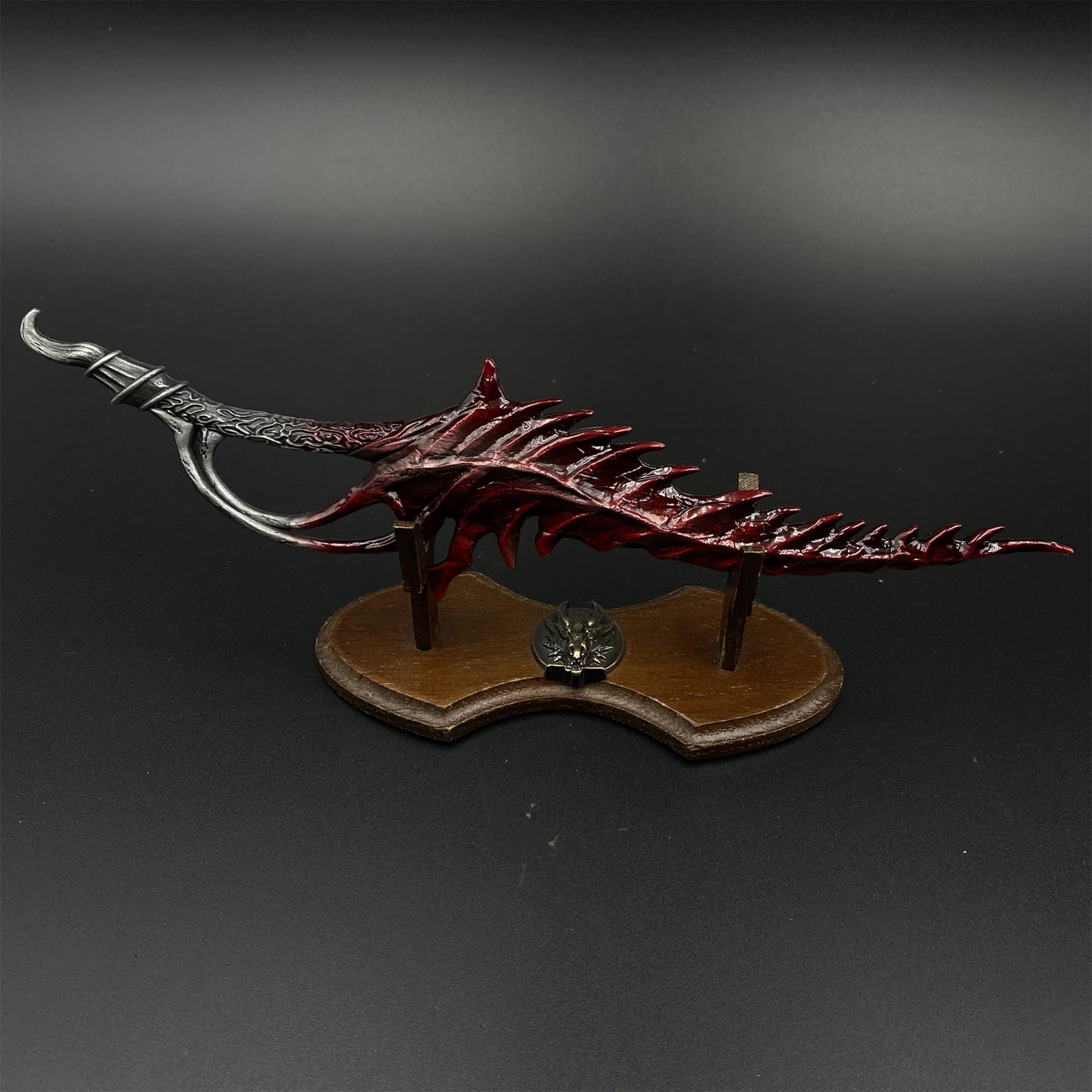 Rakshasa's Thorn" (Reverse Thorn) Miniature Metal Replica – Collectible Game Weapon Model