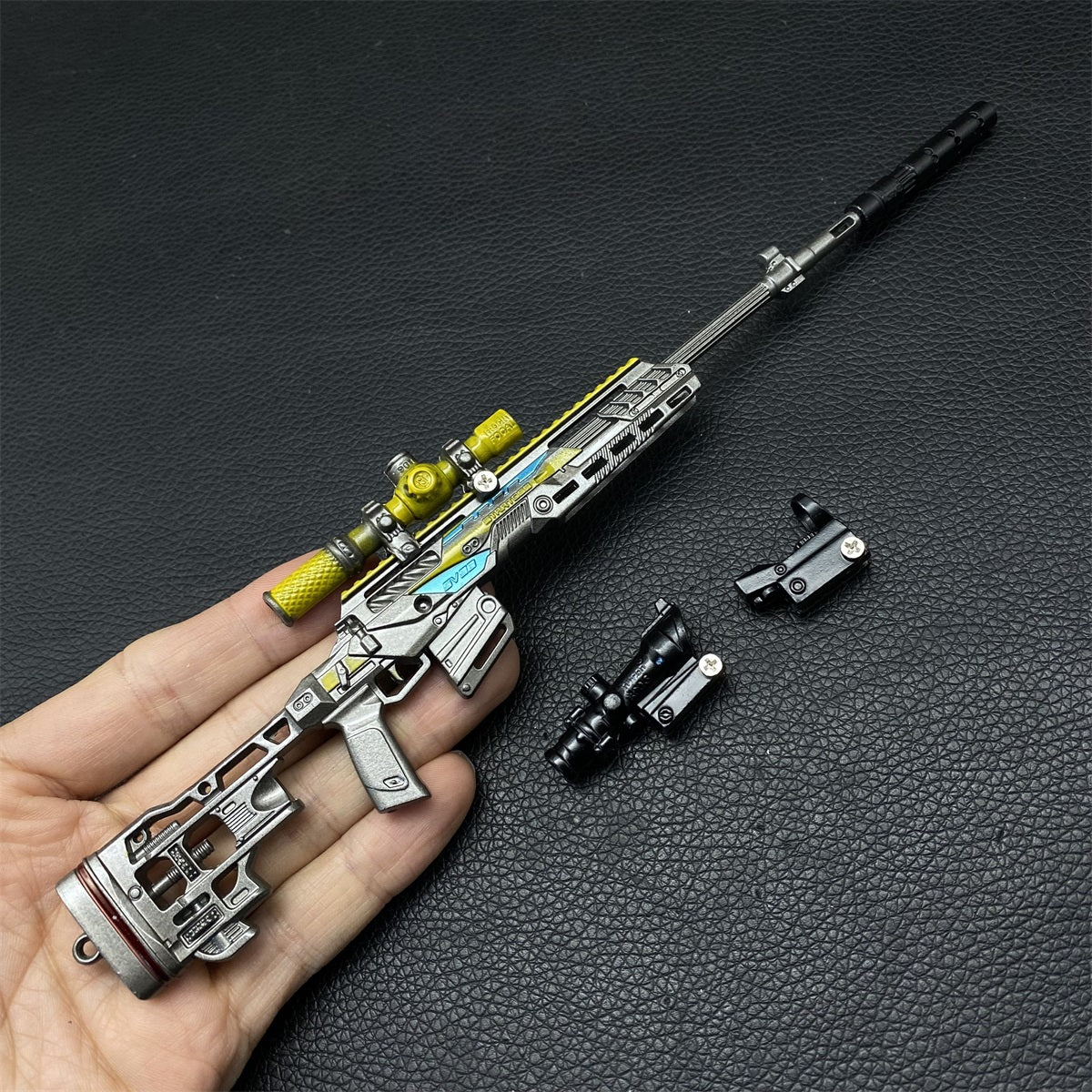 Delta Force Metal SV-98 Sniper Rifle Miniature