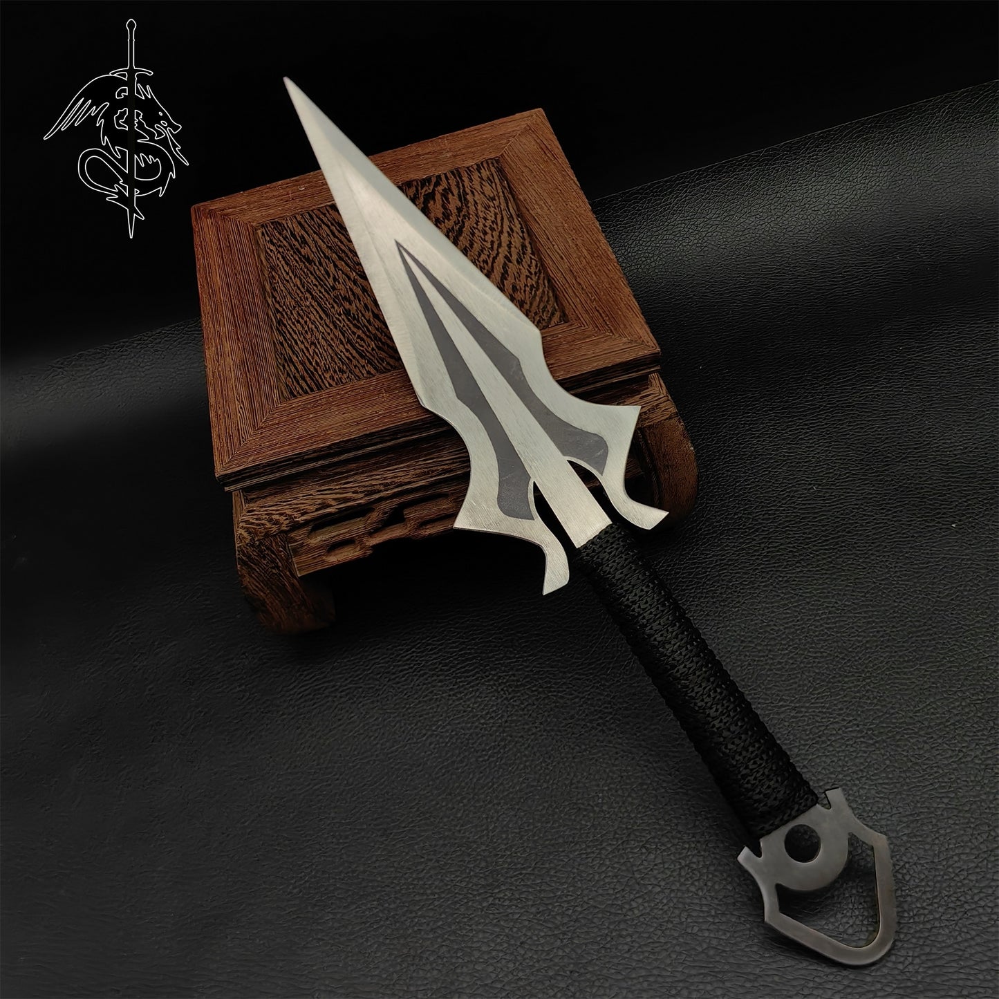 Hand-Forged Steel MK Scorpion Kunai Display Art