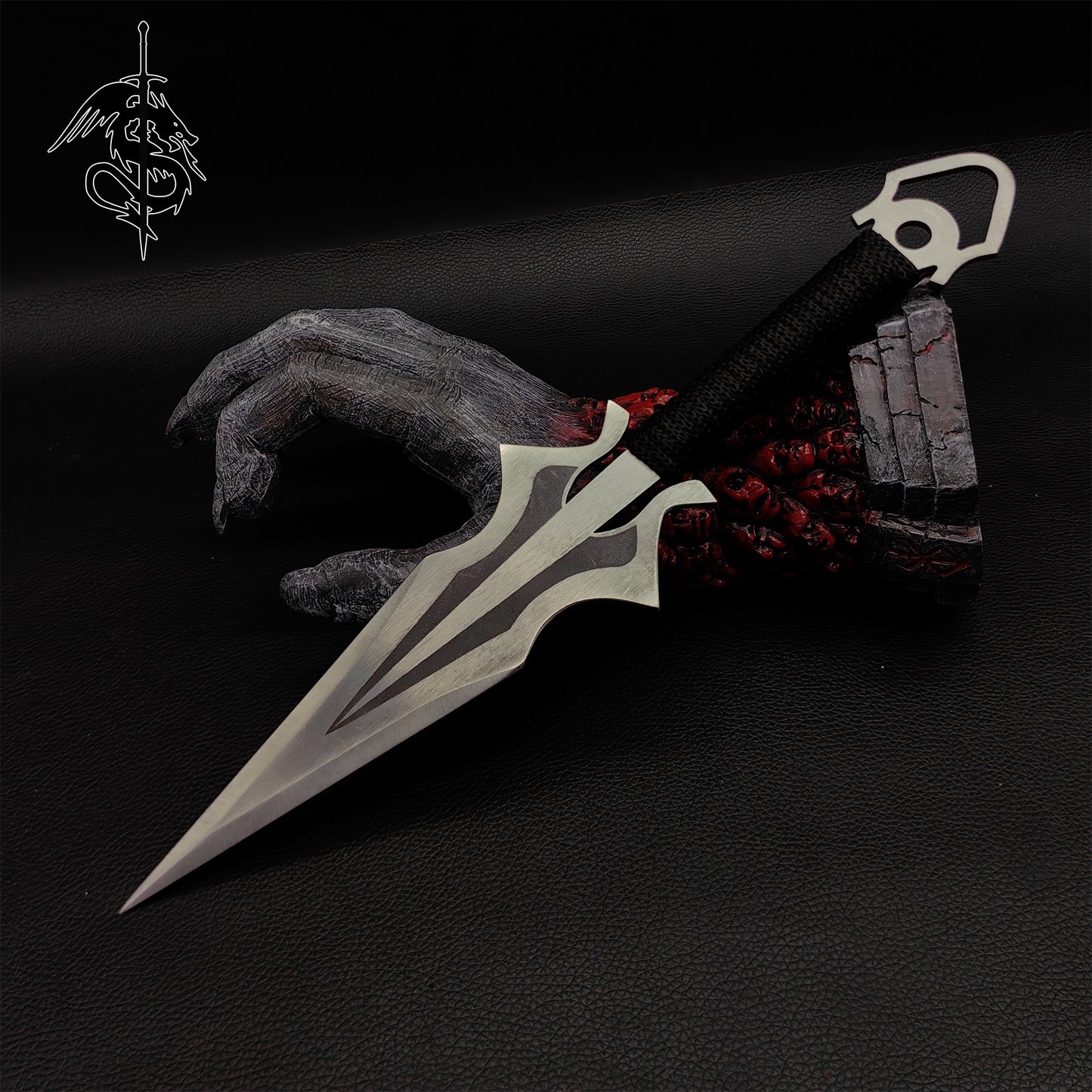 Hand-Forged Steel MK Scorpion Kunai Display Art