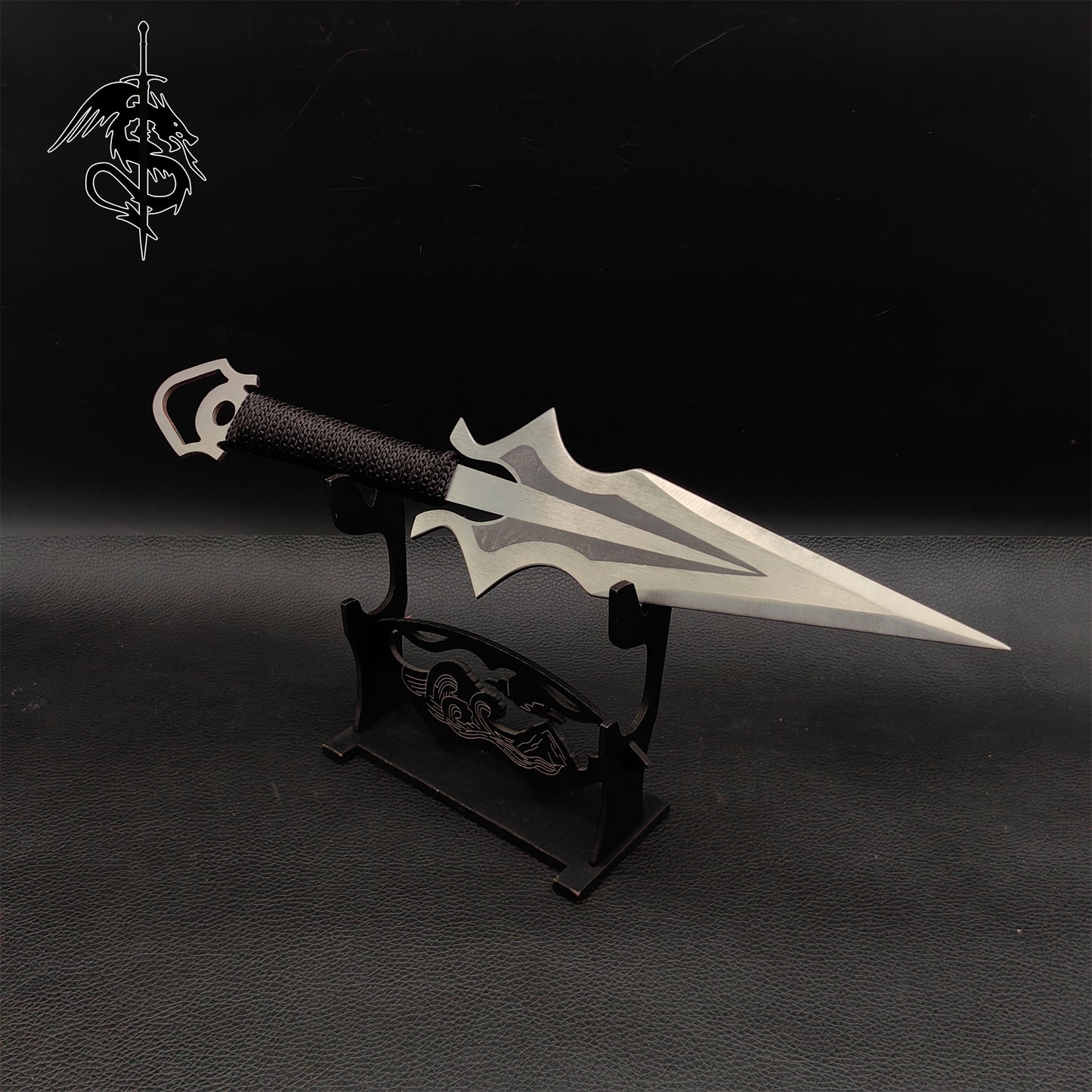 Hand-Forged Steel MK Scorpion Kunai Display Art