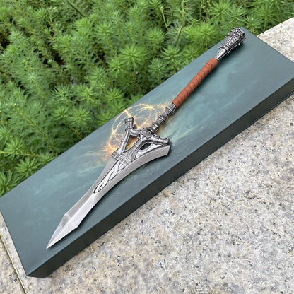 ER Serpent Hunter Spear Metal Miniature With Gift Box