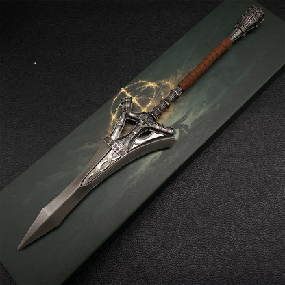 ER Serpent Hunter Spear Metal Miniature With Gift Box