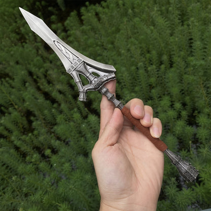 ER Serpent Hunter Spear Metal Miniature With Gift Box