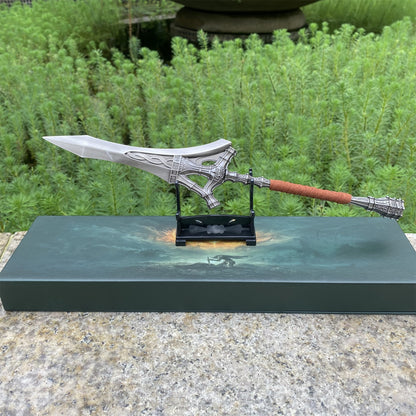 ER Serpent Hunter Spear Metal Miniature With Gift Box