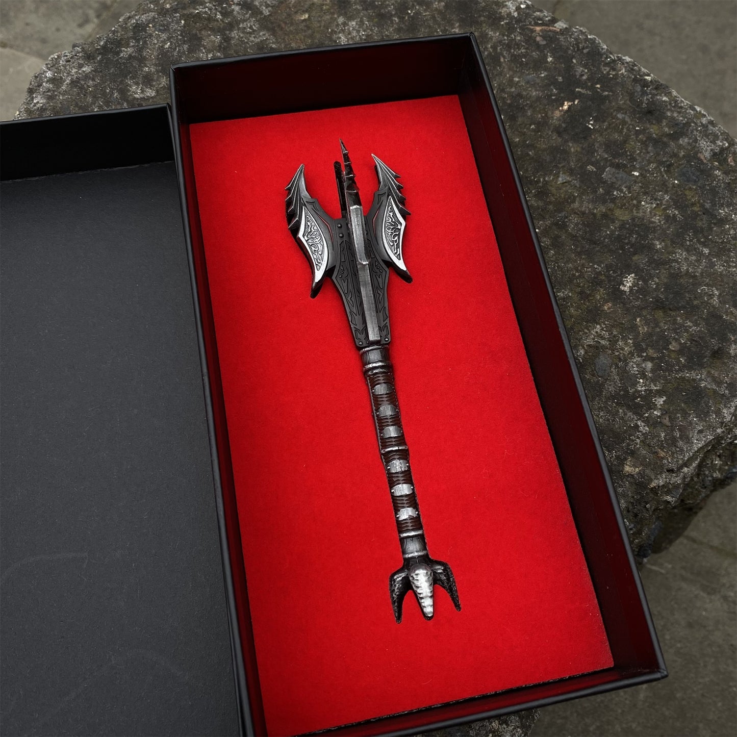 1/6 Scale Skyrim Daedric Weapon Metal Collection