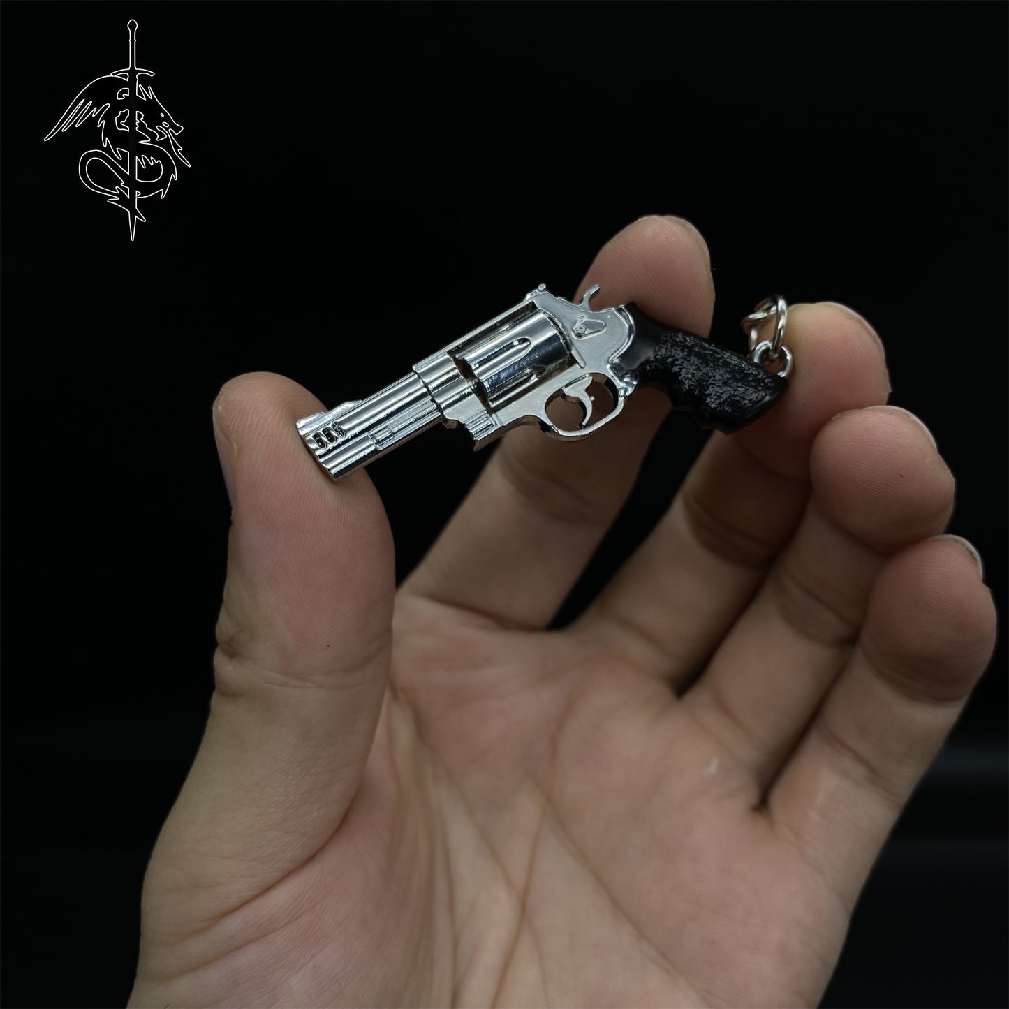 Metal Smith & Wesson Silver Model 500 Revolver Keychain