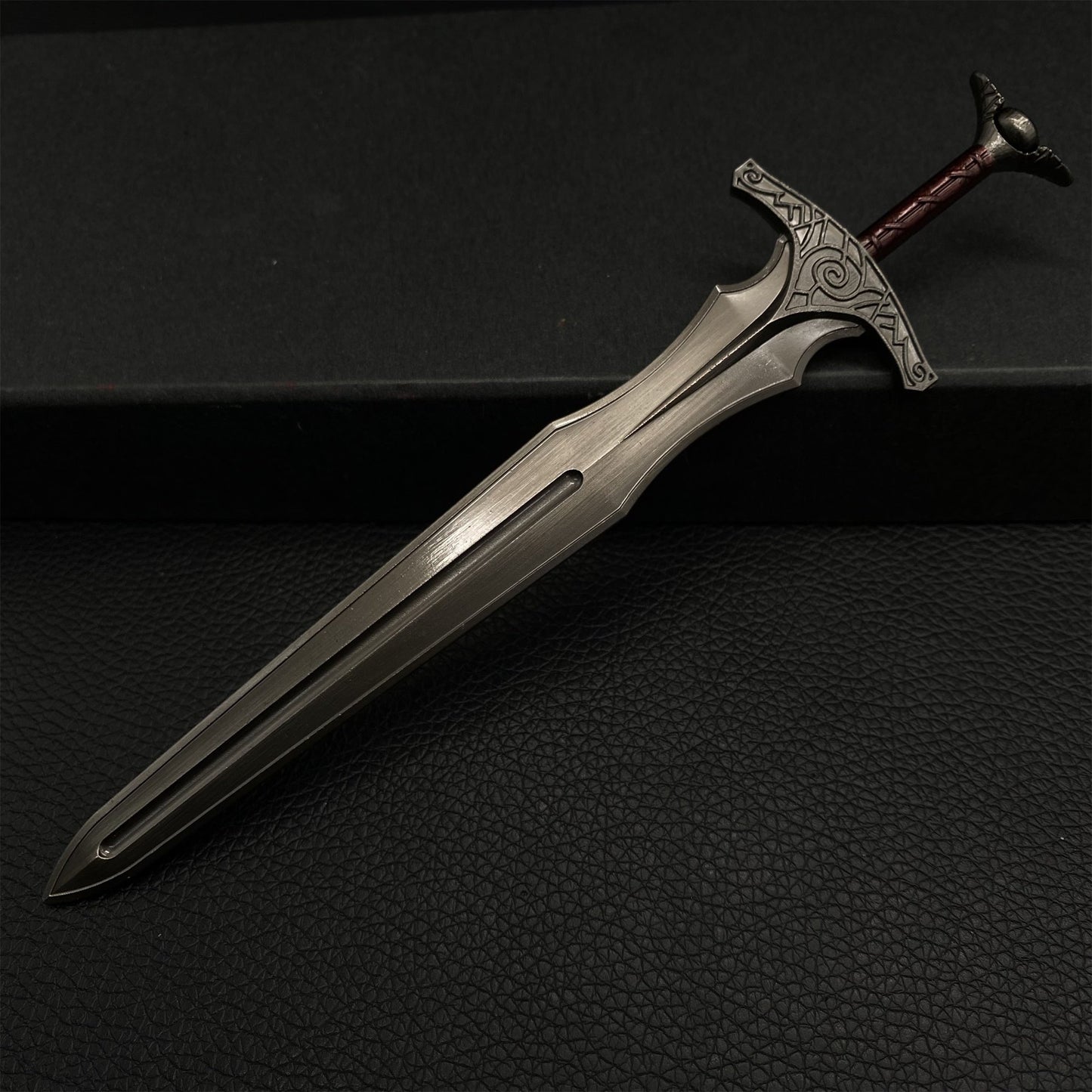 Daedric Steel Dragonbone Weapon Metal Replica Collection