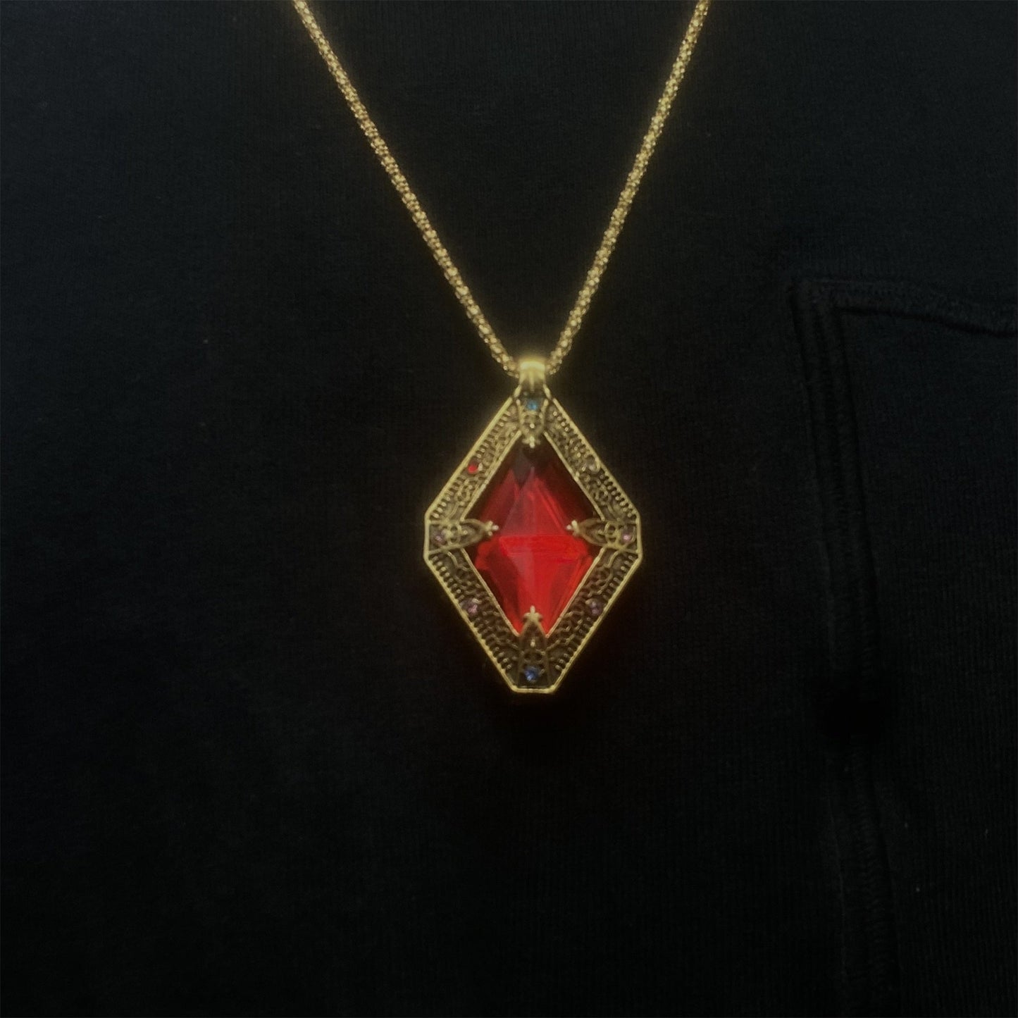 The Amulet of King's Necklace Alloy Replica