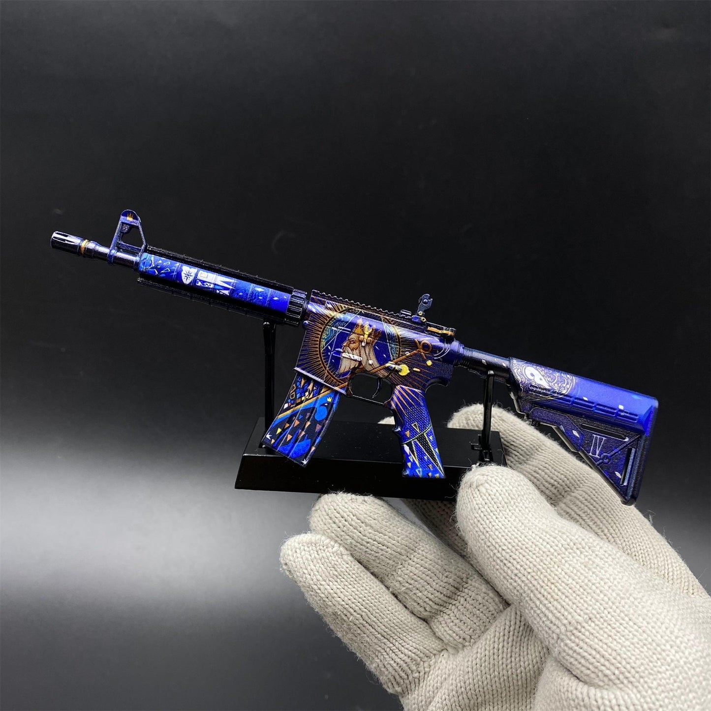 CS2 Hot Game Skin - M4A4 Gun Mini Metal Replica For Collectible