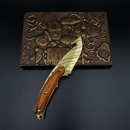 420 Steel CS2 Tiger Tooth Knife Collectible Model Outdoor Camping Knife