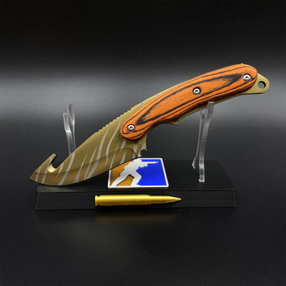 420 Steel CS2 Tiger Tooth Knife Collectible Model Outdoor Camping Knife