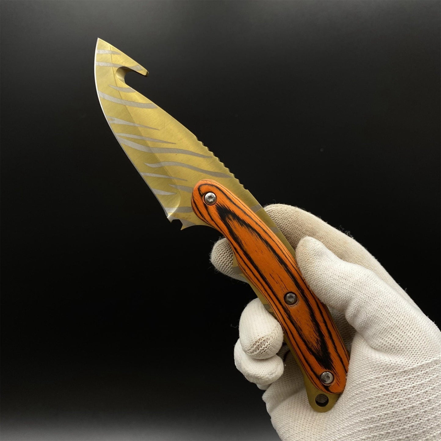 420 Steel CS2 Tiger Tooth Knife Collectible Model Outdoor Camping Knife