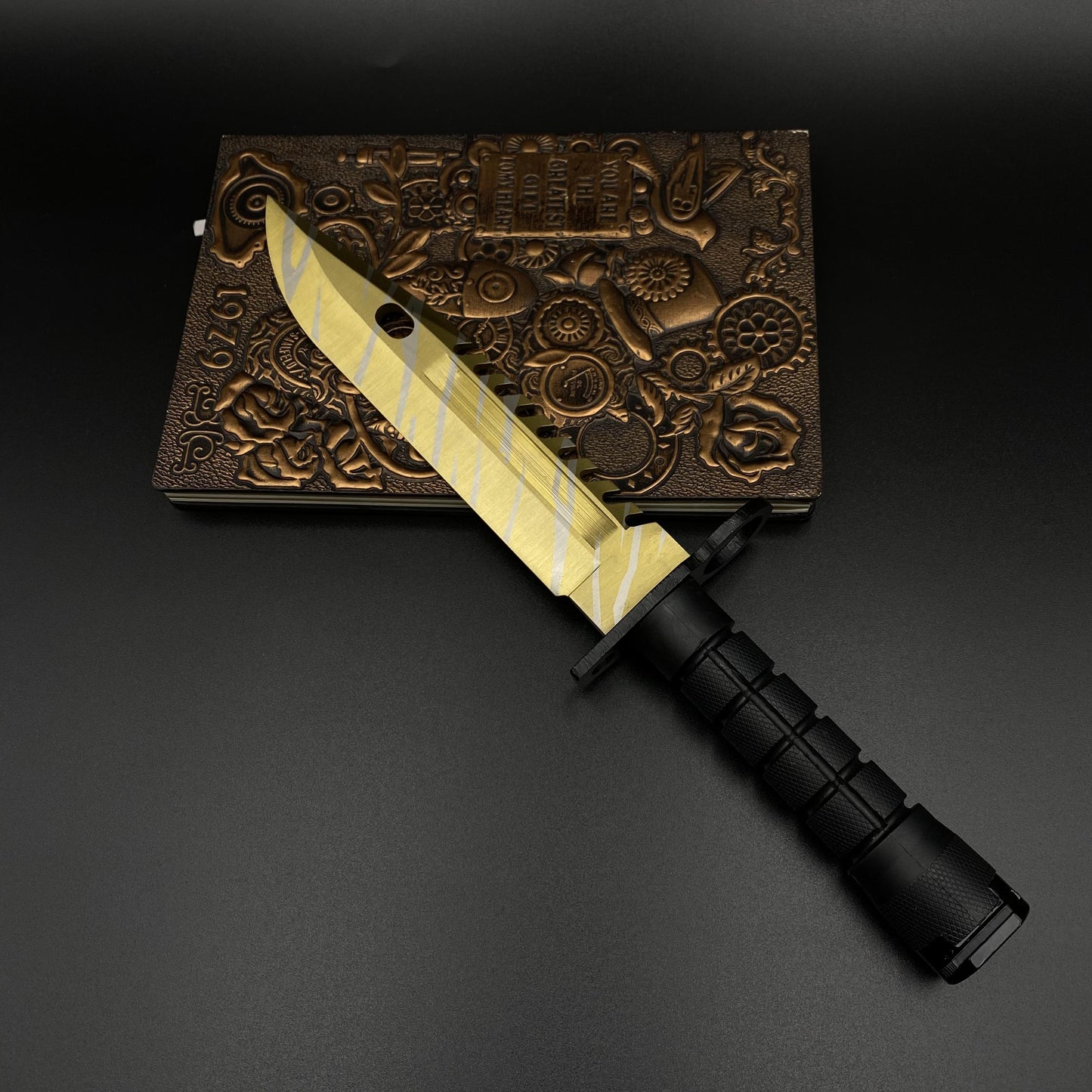 420 Steel Dull Blade Replica Life-Size CS2 Tiger Tooth Skin M9 Bayonet For Collection