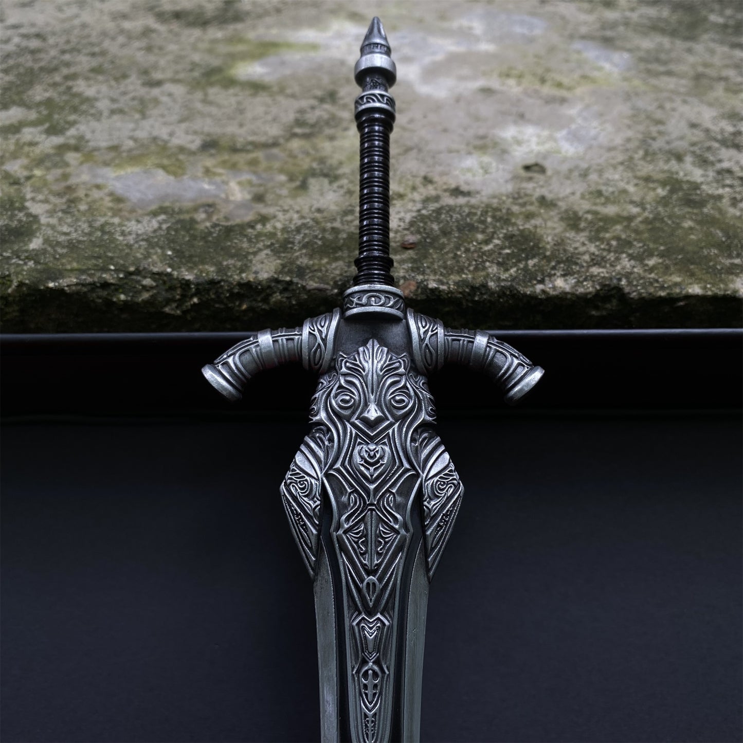 Wolf Knight's Greatsword 1/3 Scale Metal Replica