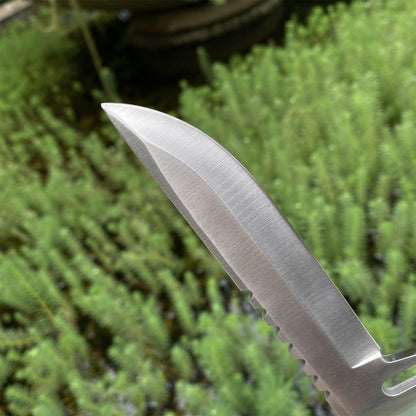 Xenohunter Knife IRL Steel Version With Blunt Blade