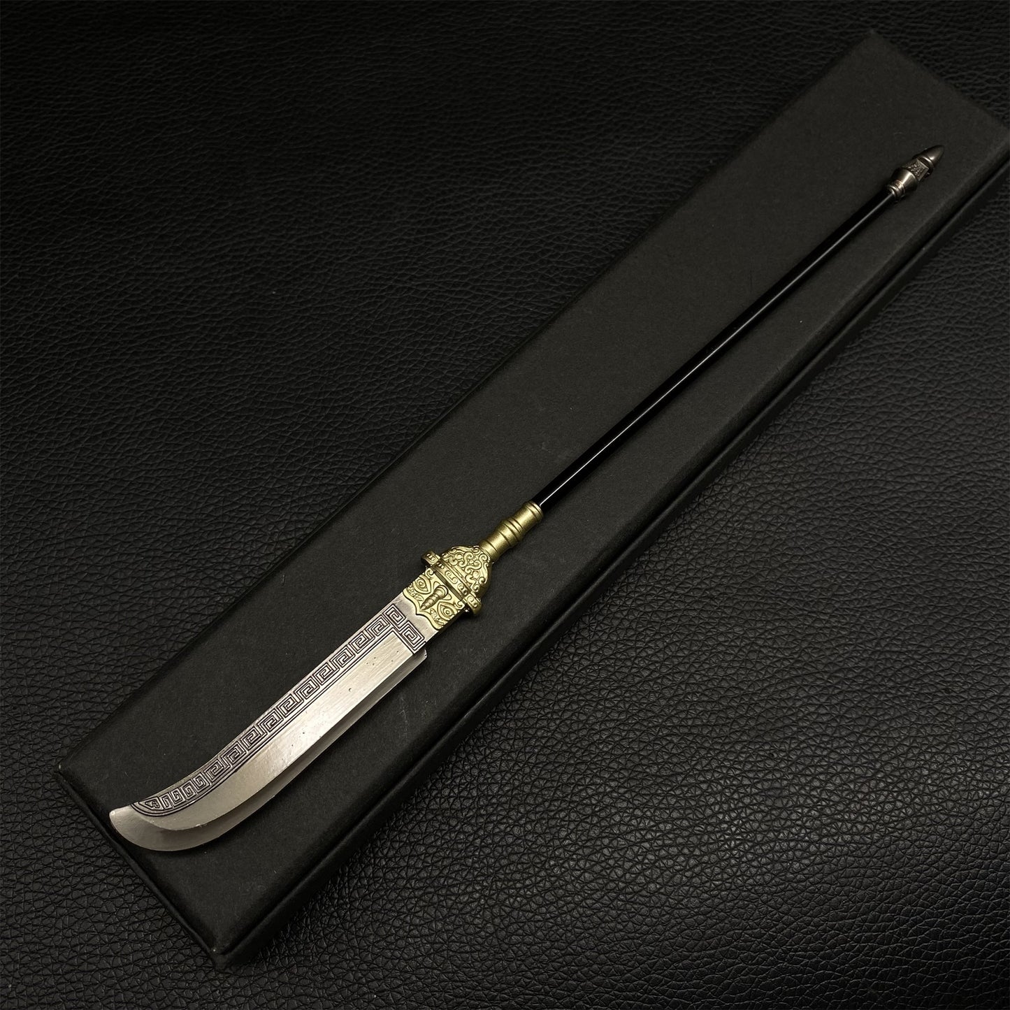 Ancient General Yangye Guan Dao Metal Replica